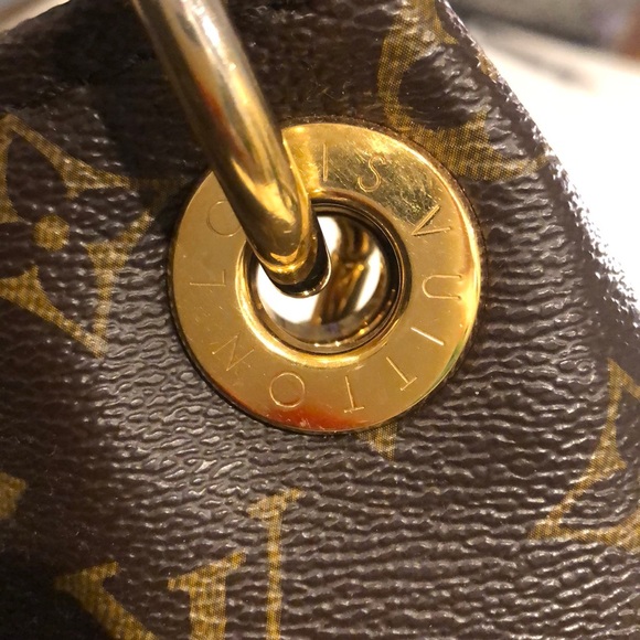 SOLD Louis Vuitton Artsy MM - Picture 4 of 8
